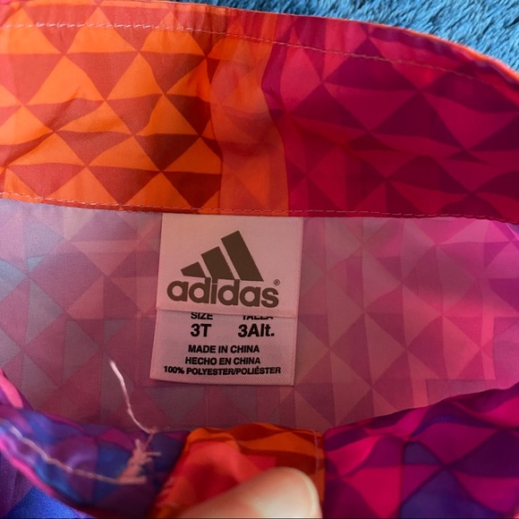 Adidas size 3T light jacket - Picture 5 of 8
